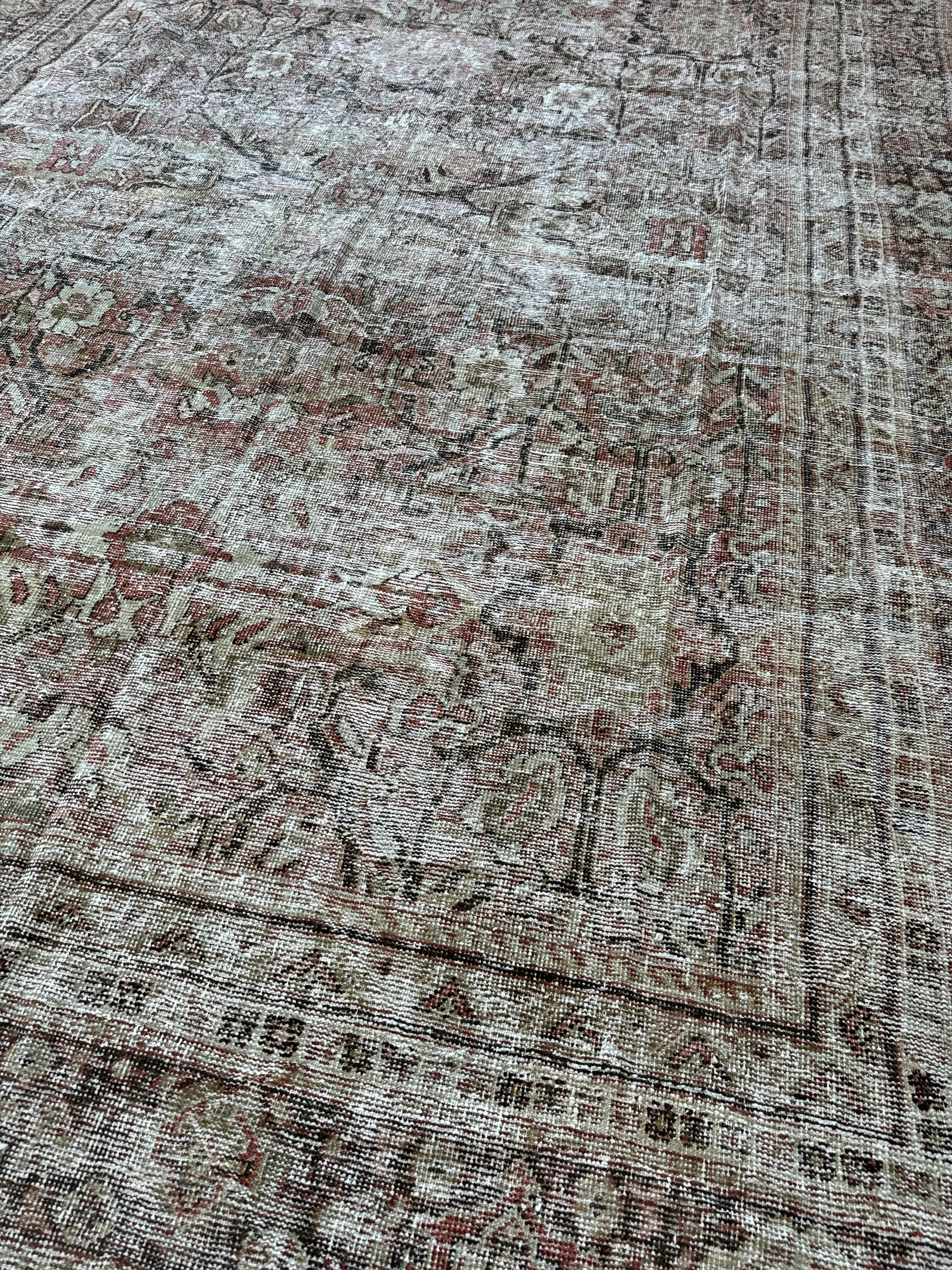 9x12 Antique Mahal Rug