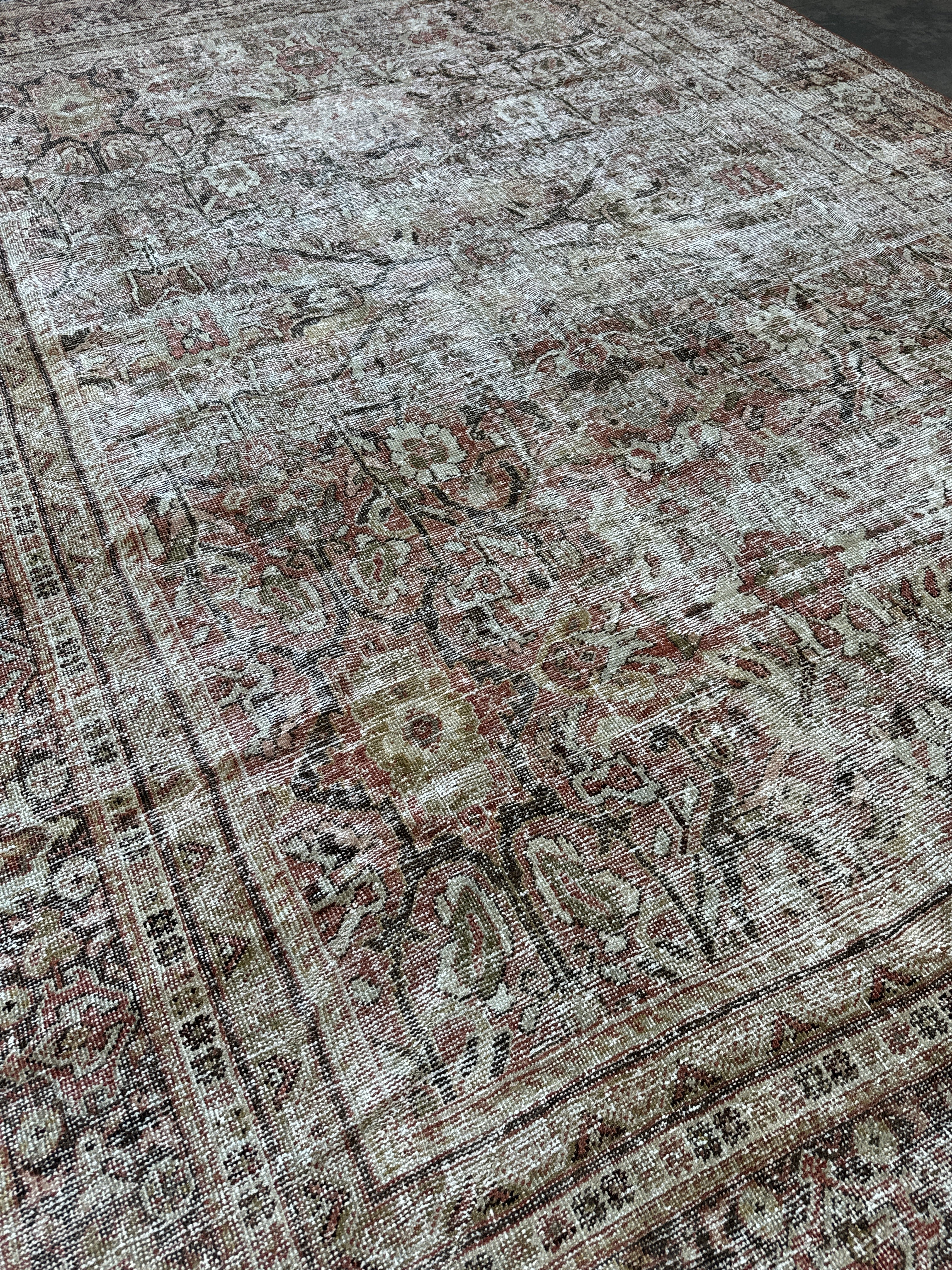 9x12 Antique Mahal Rug