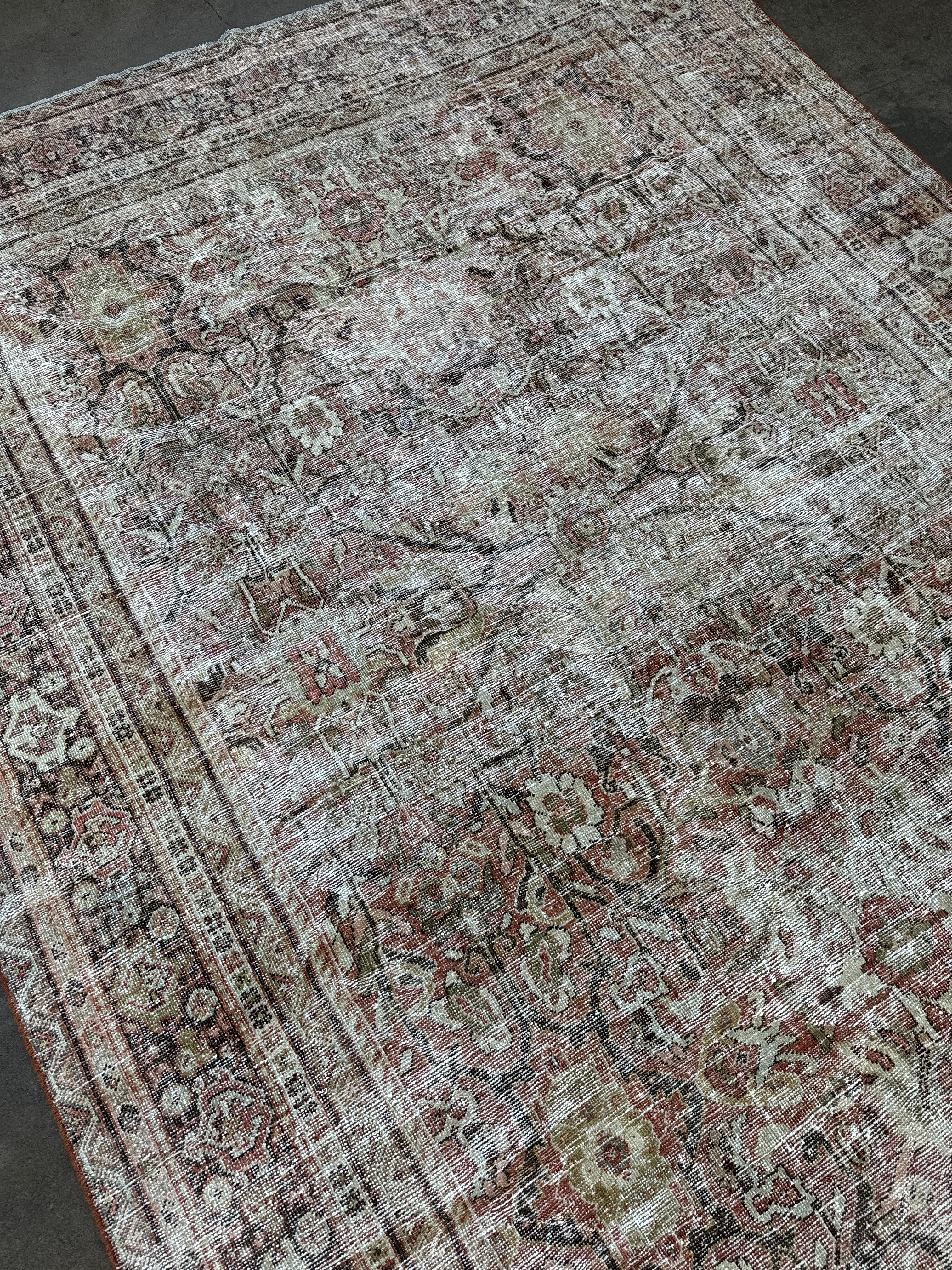 9x12 Antique Mahal Rug