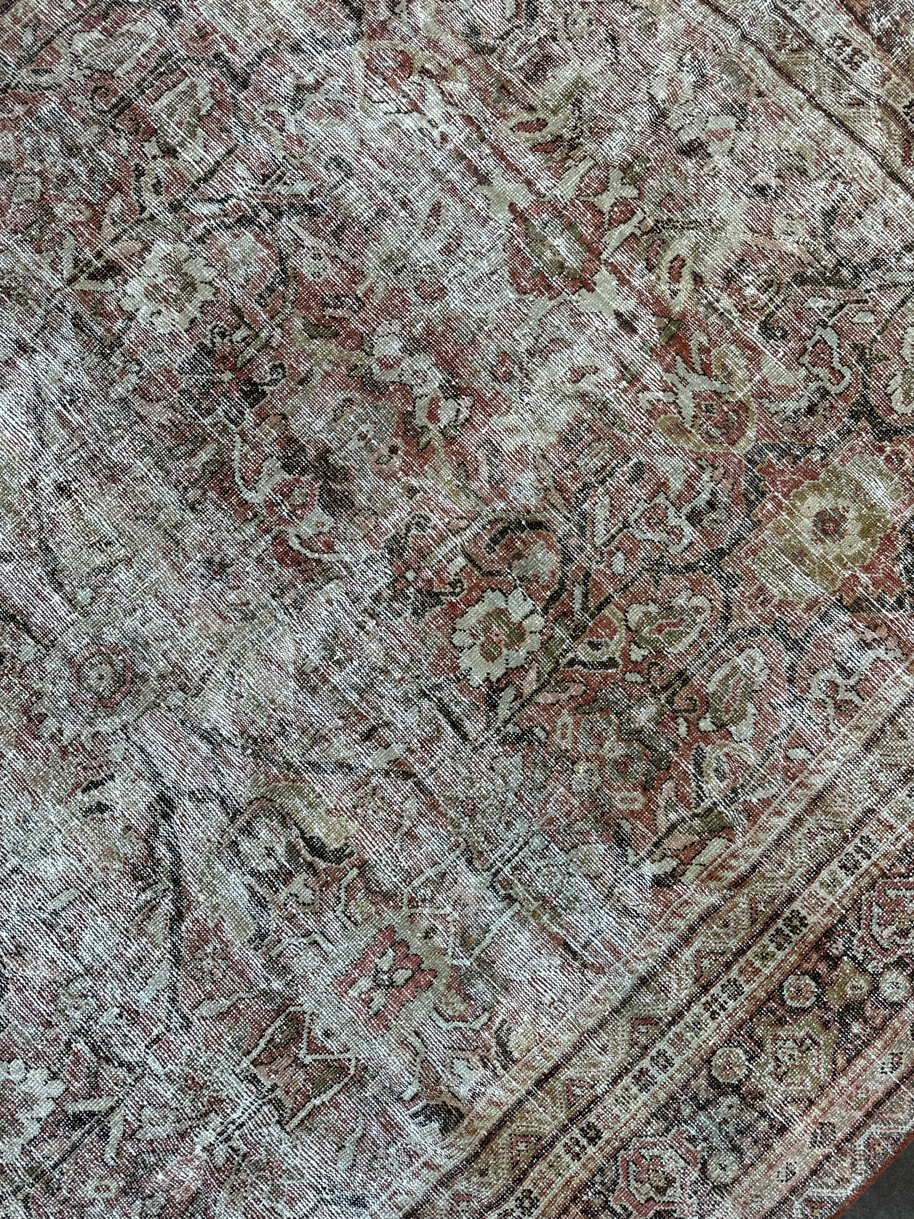 9x12 Antique Mahal Rug