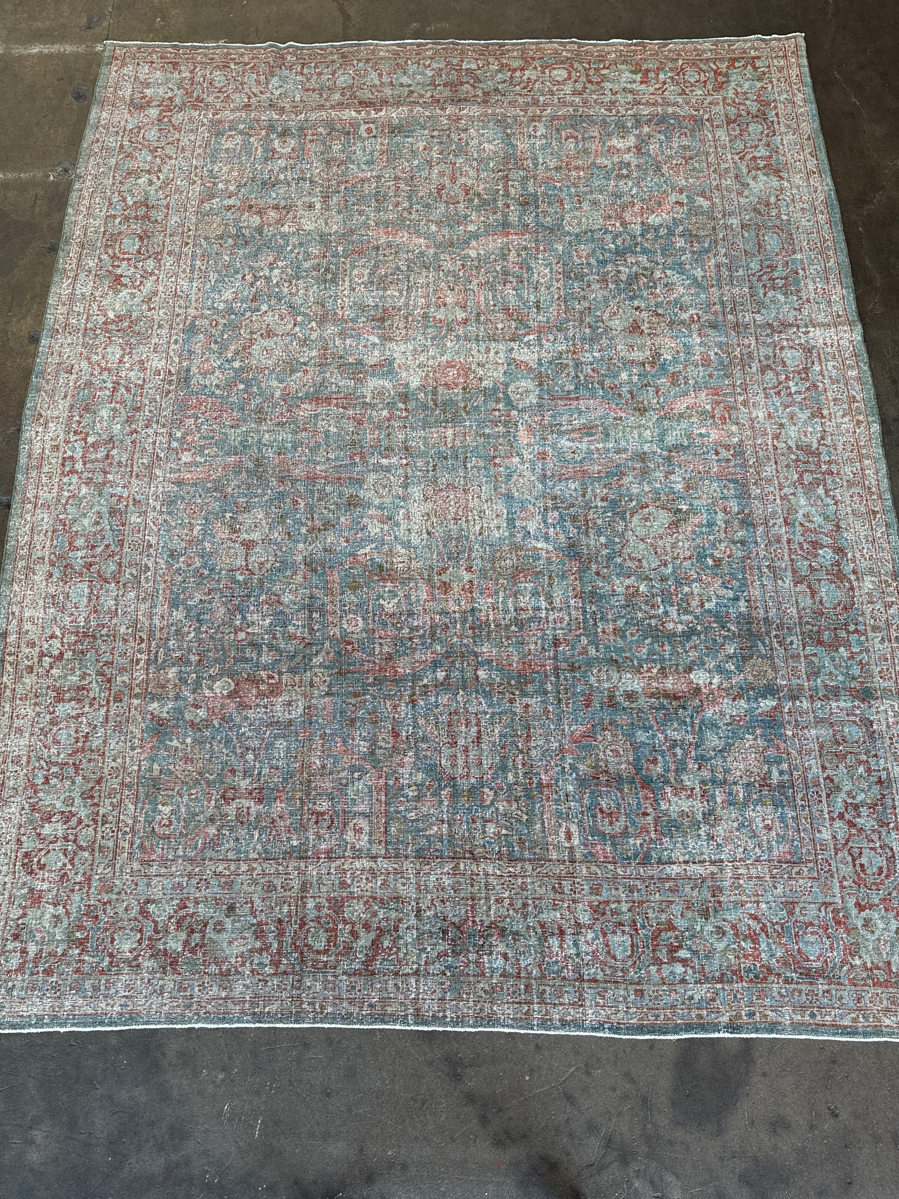 10x13 Antique Mustafi Mahal Rug