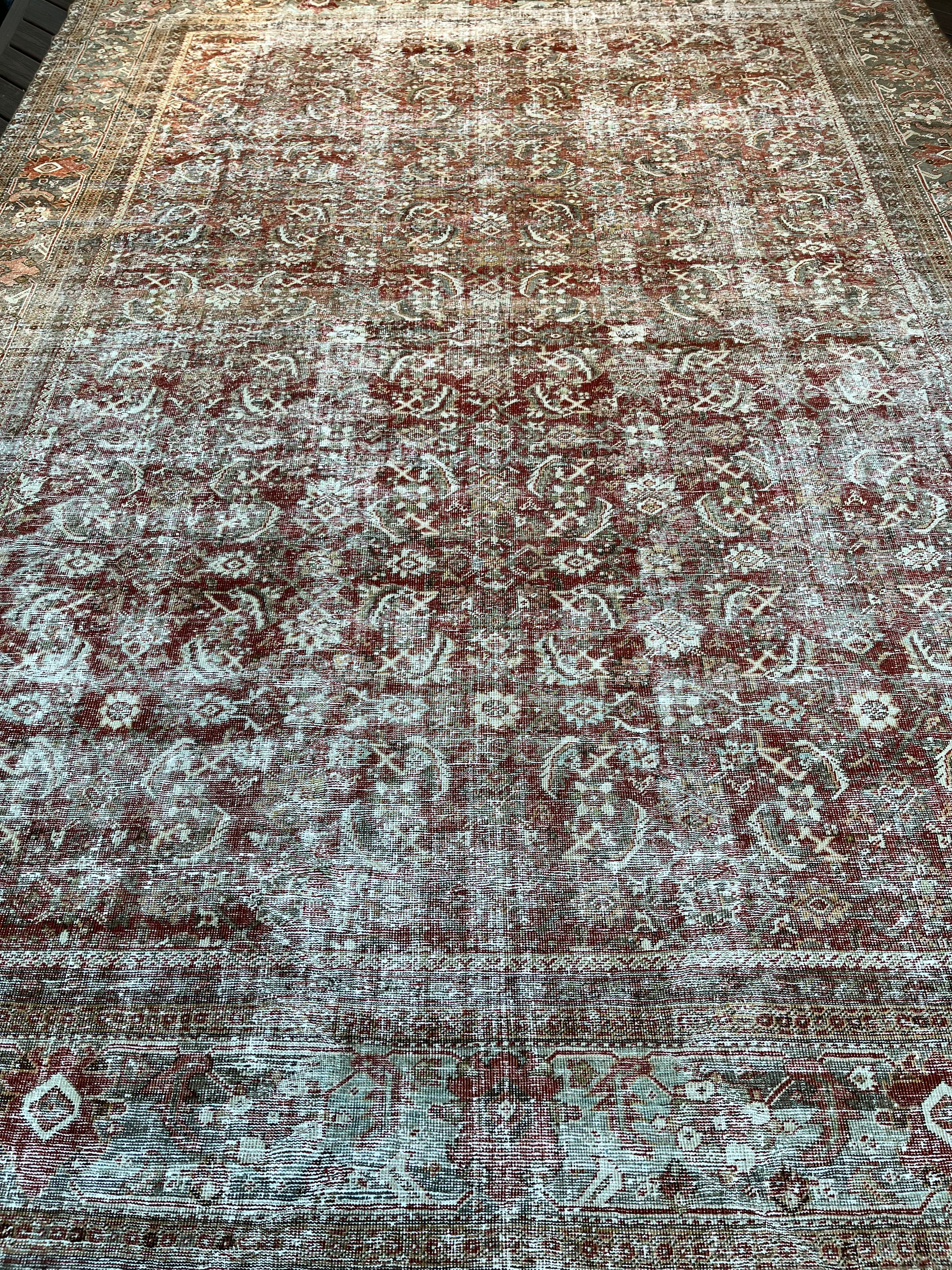 10x14 Antique Mahal Rug