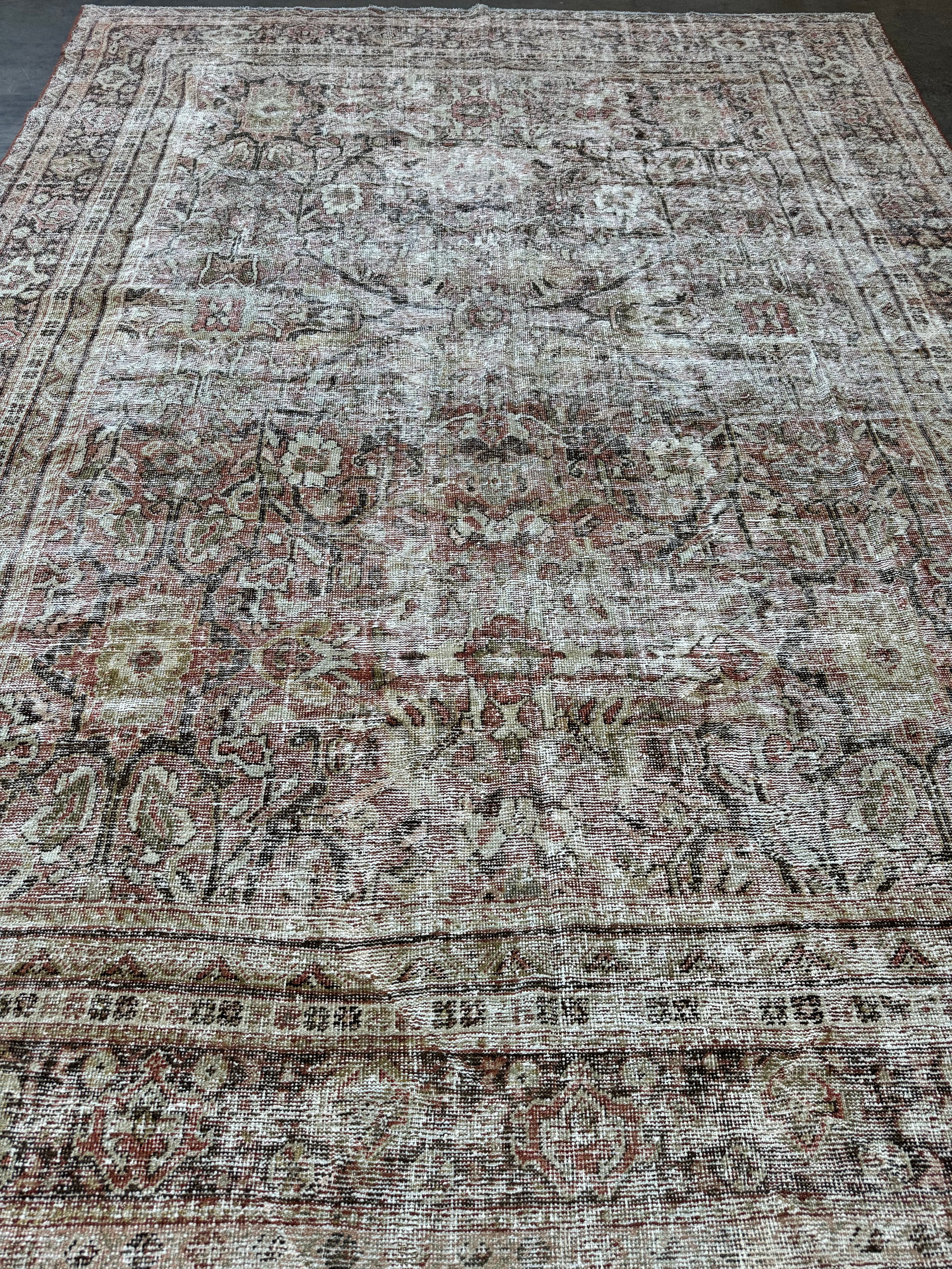 9x12 Antique Mahal Rug