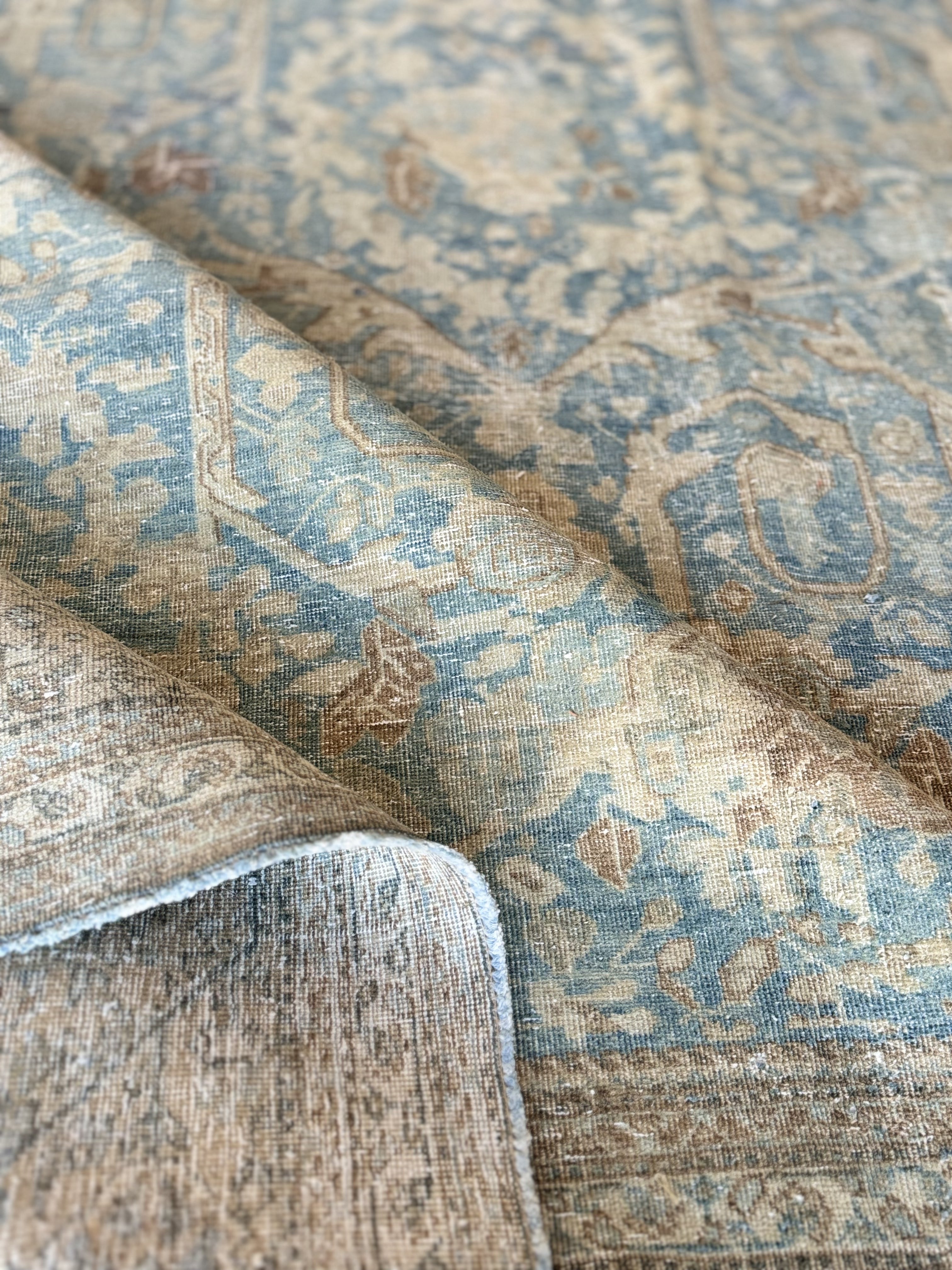 10x12 Antique Mustafi Mahal Rug