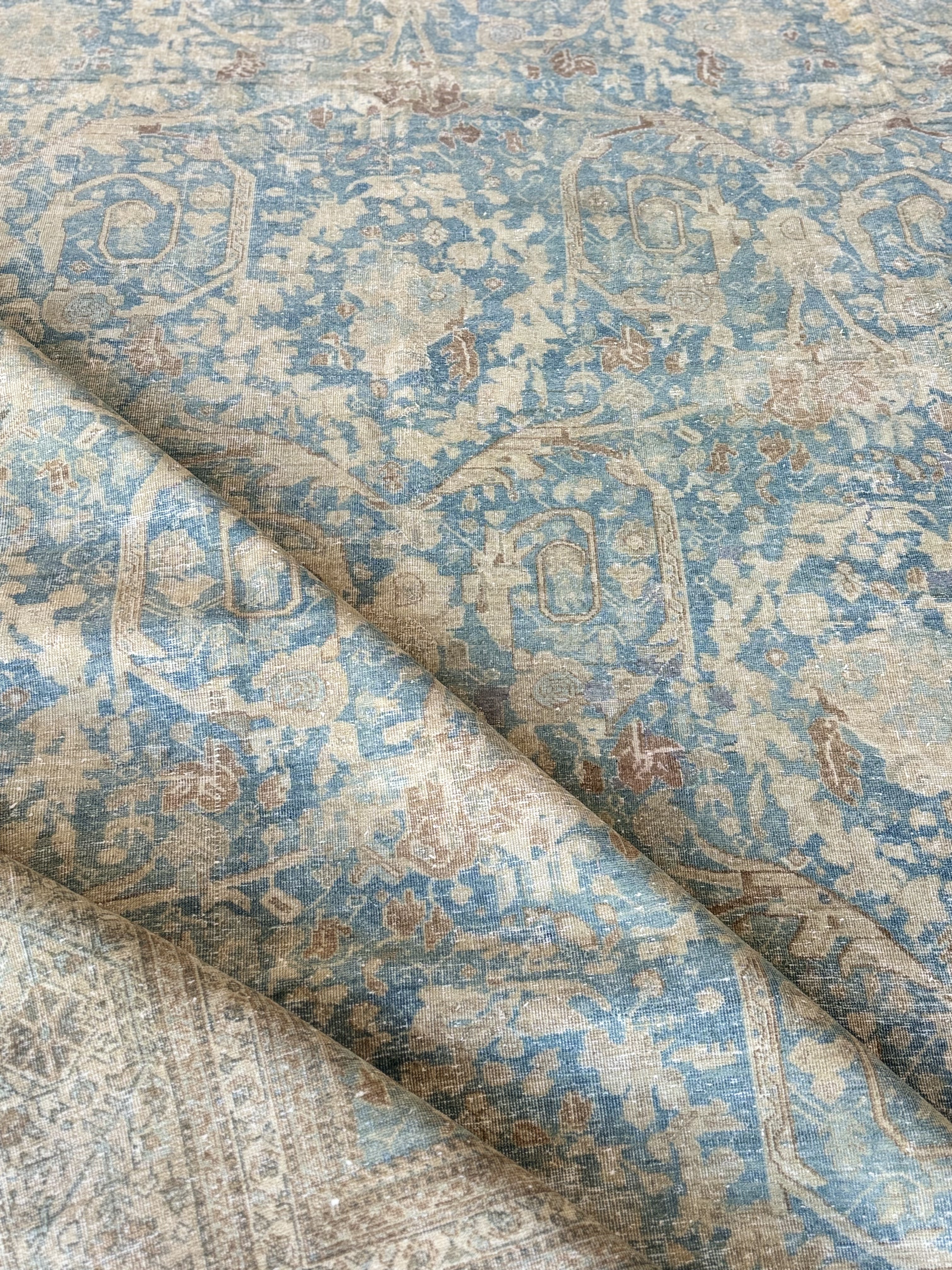 10x12 Antique Mustafi Mahal Rug