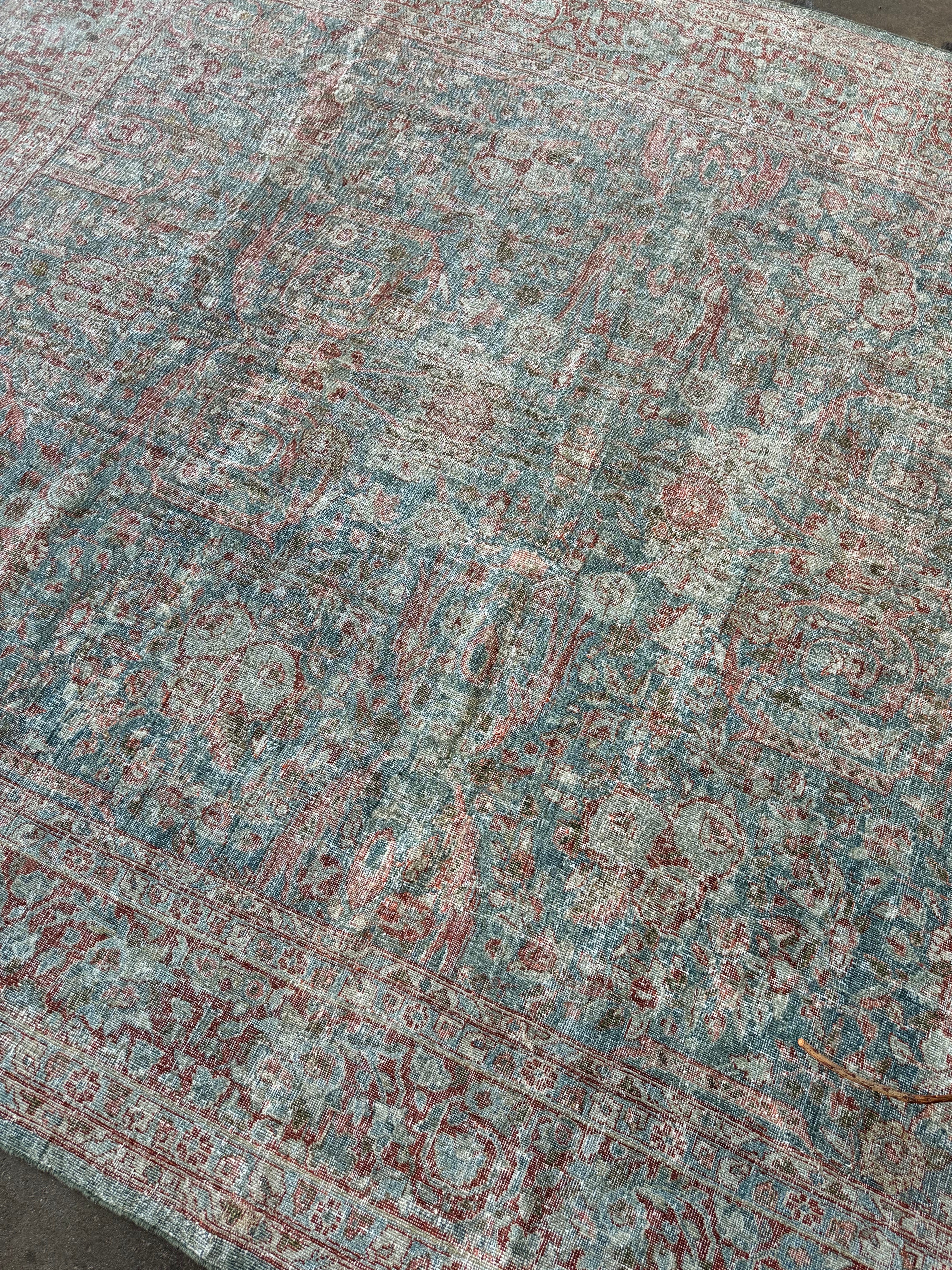10x13 Antique Mustafi Mahal Rug