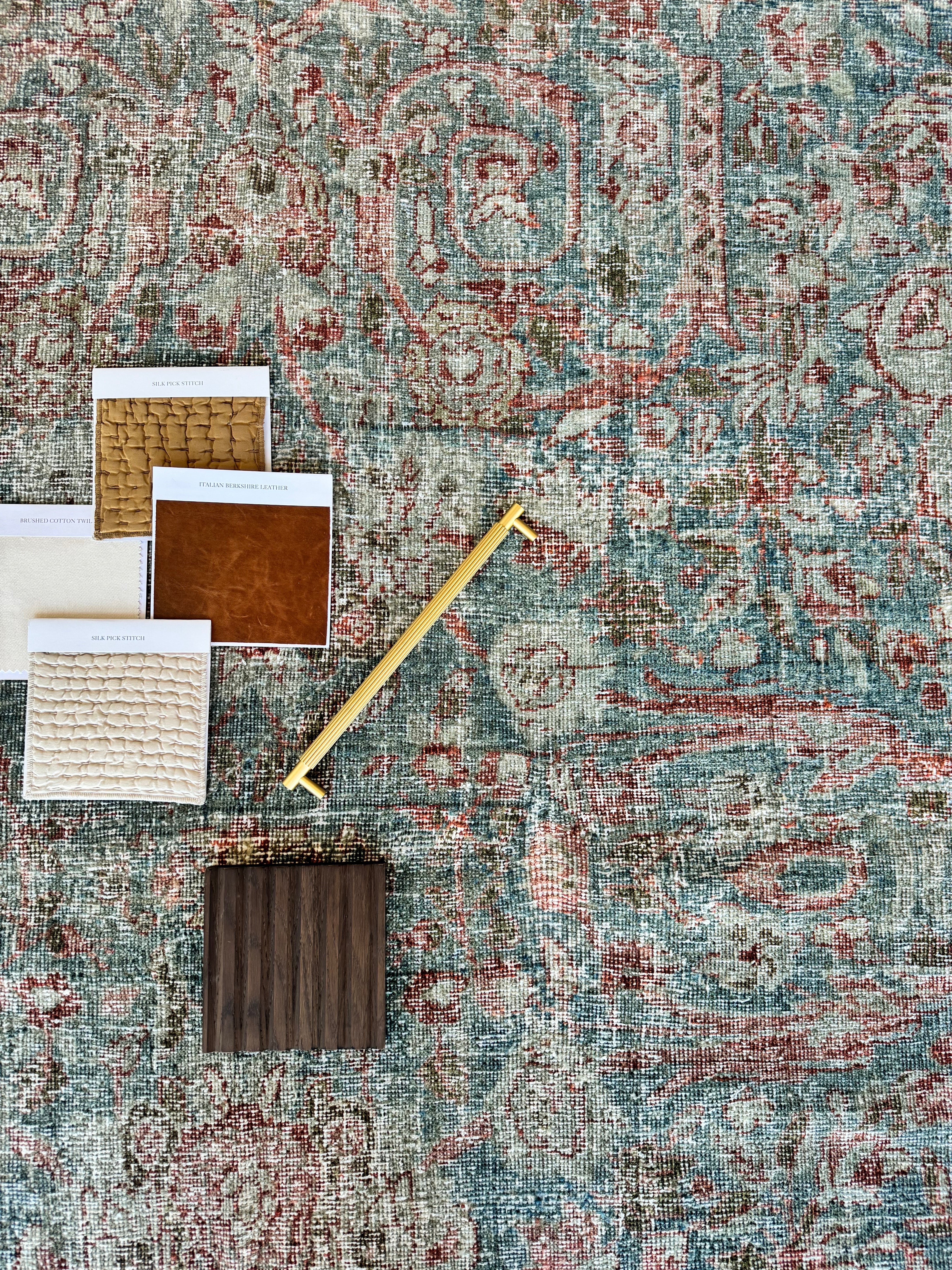 10x13 Antique Mustafi Mahal Rug