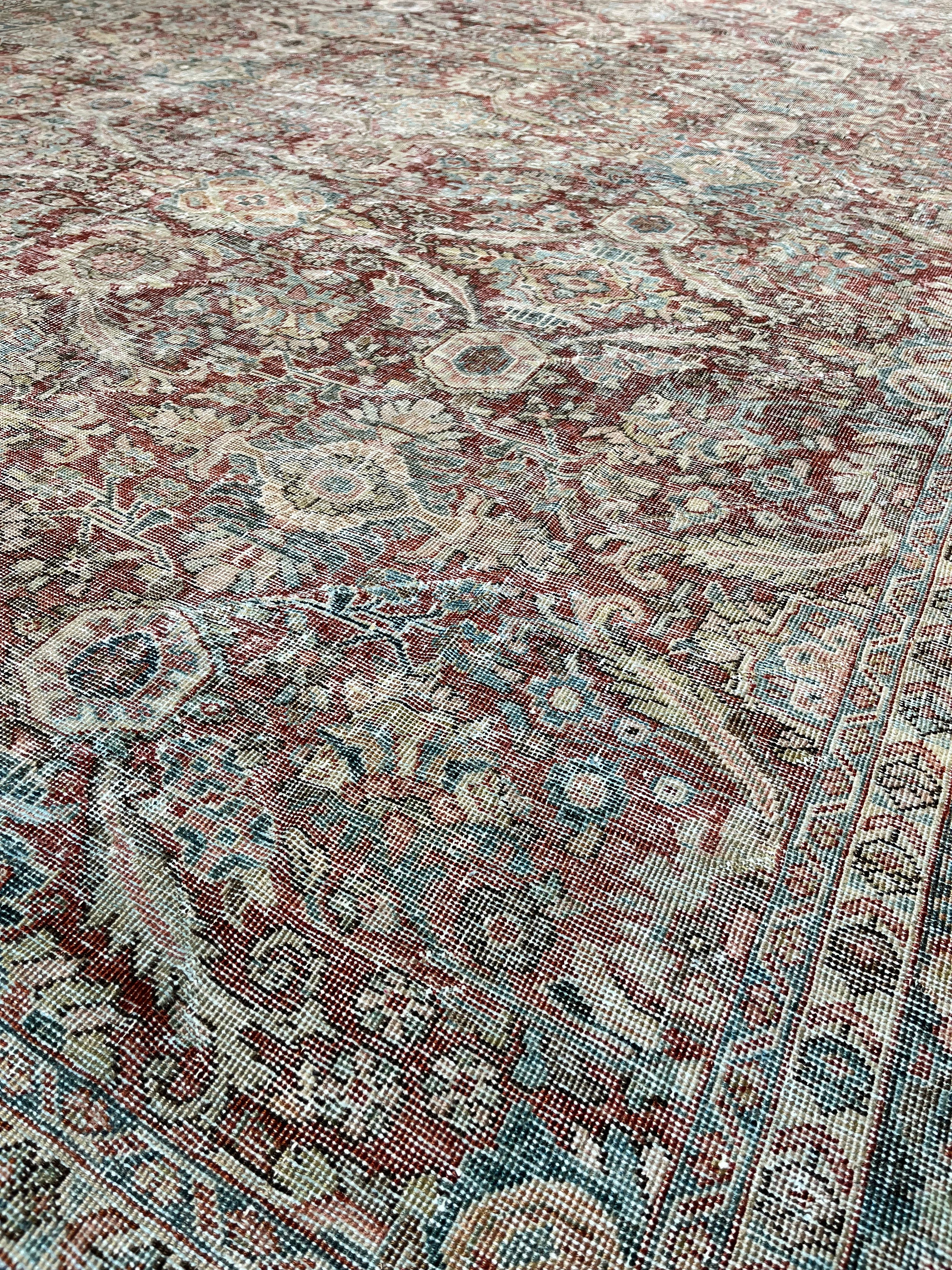 9x12 Antique Mahal Rug