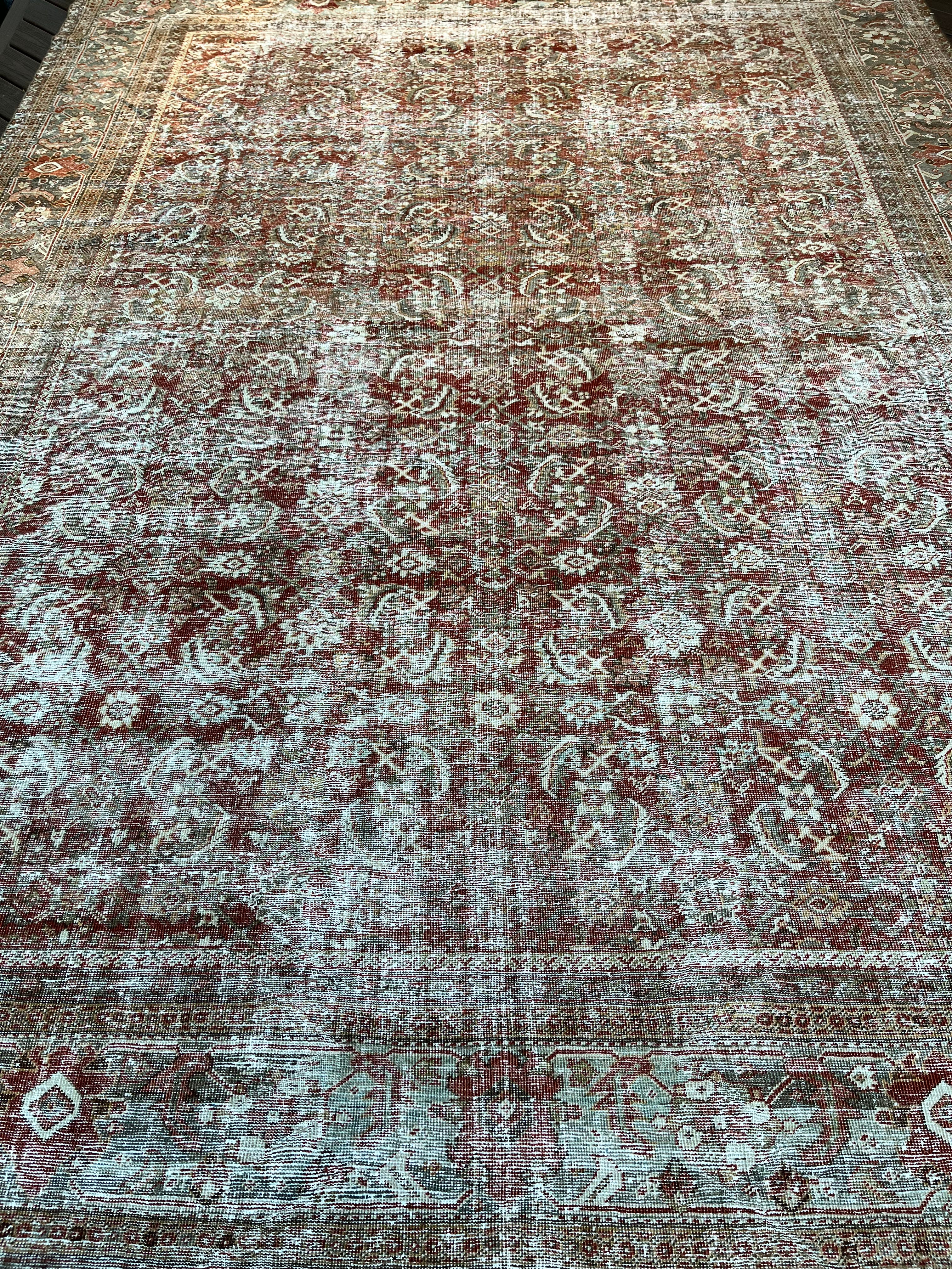 10x14 Antique Mahal Rug