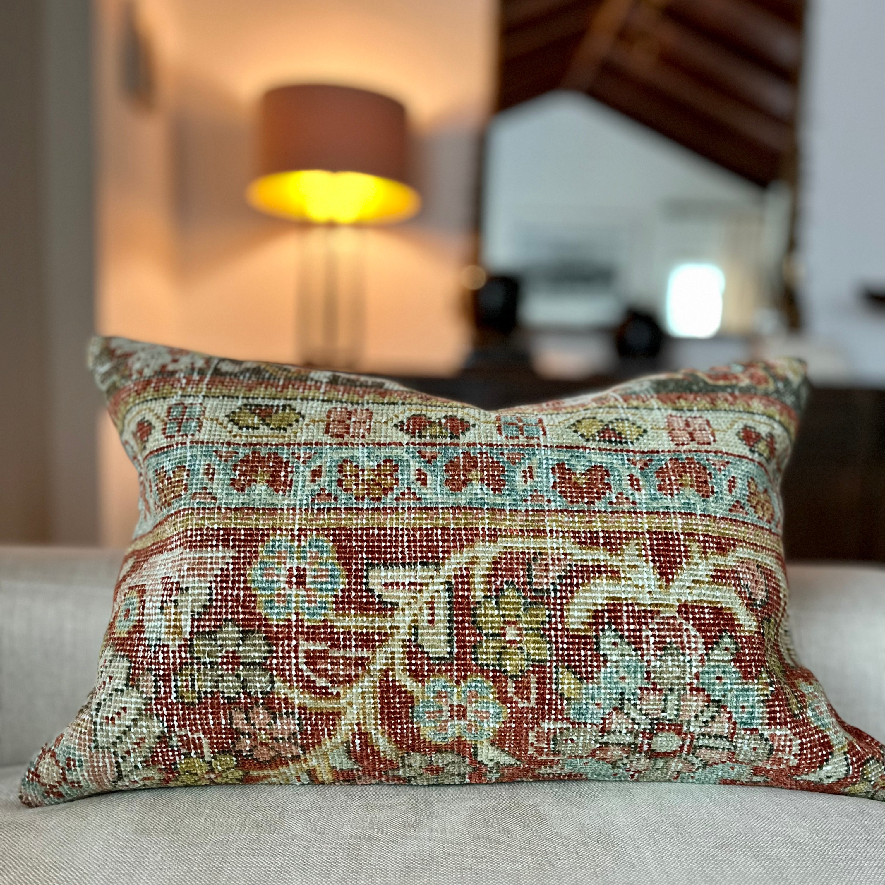 Sarandib Vintage Rug Pillow