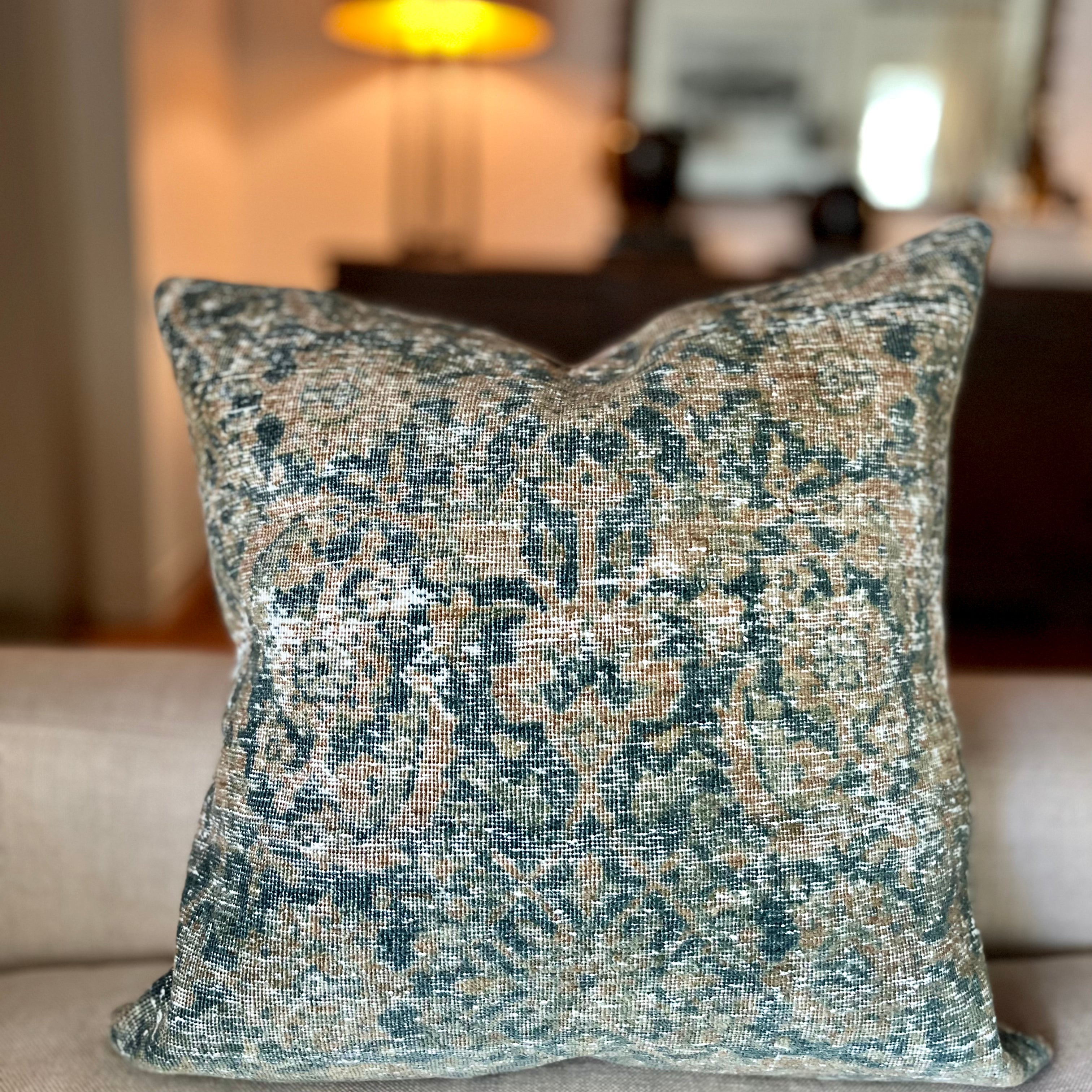 Augusta Vintage Rug Pillow